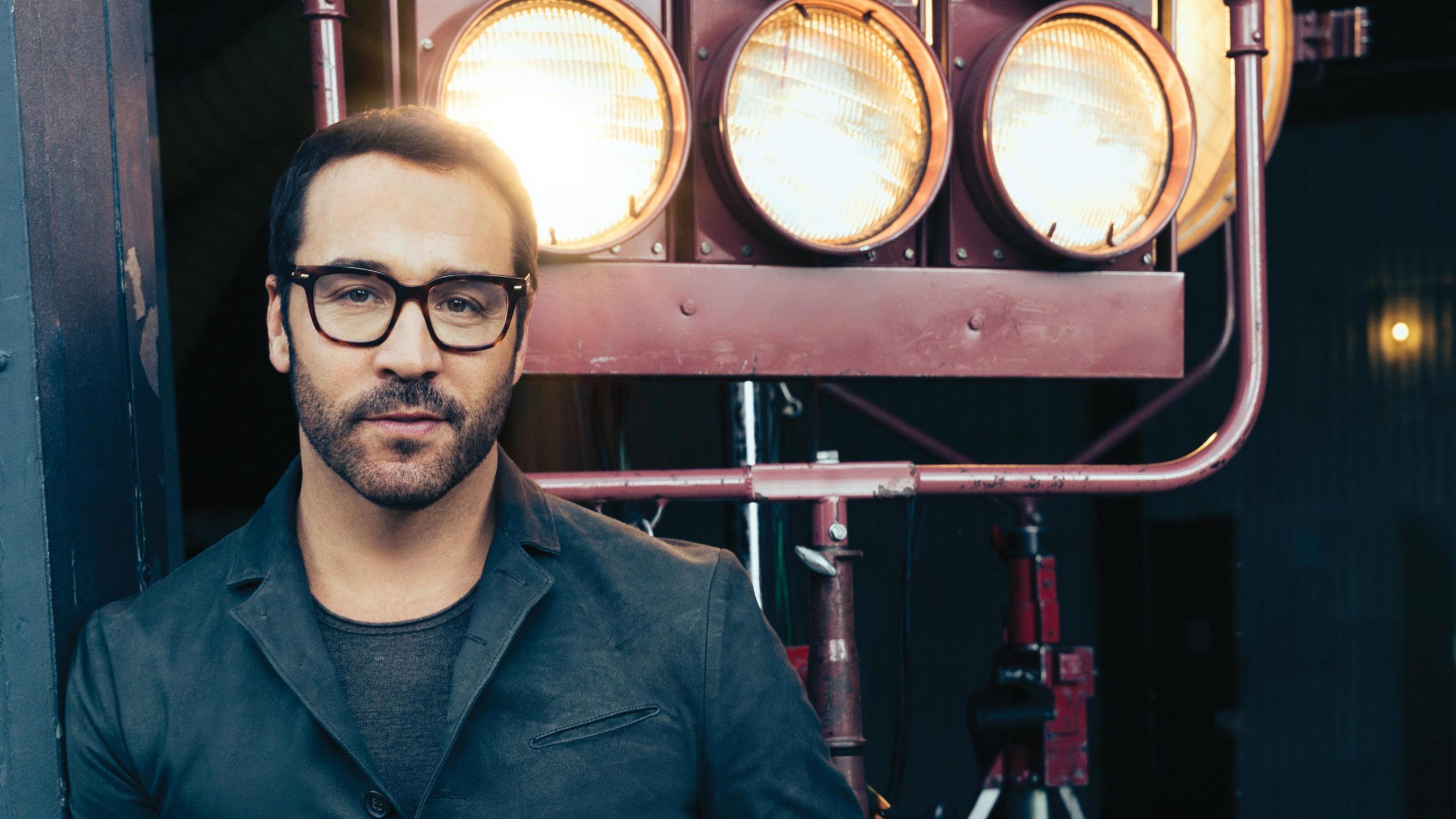 Fatherhood With A Celebrity Twist: Jeremy Piven’s Journey